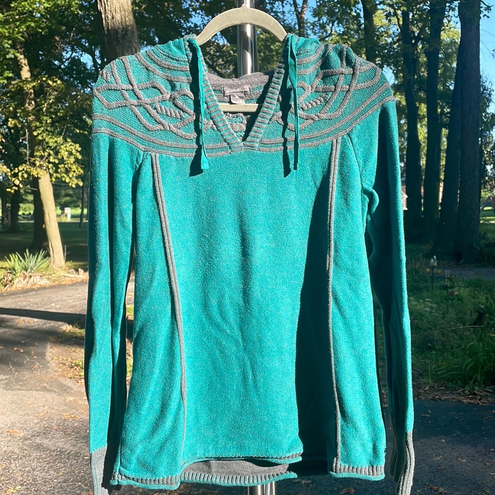 Eddie Bauer Teal Long Sleeve Sweater